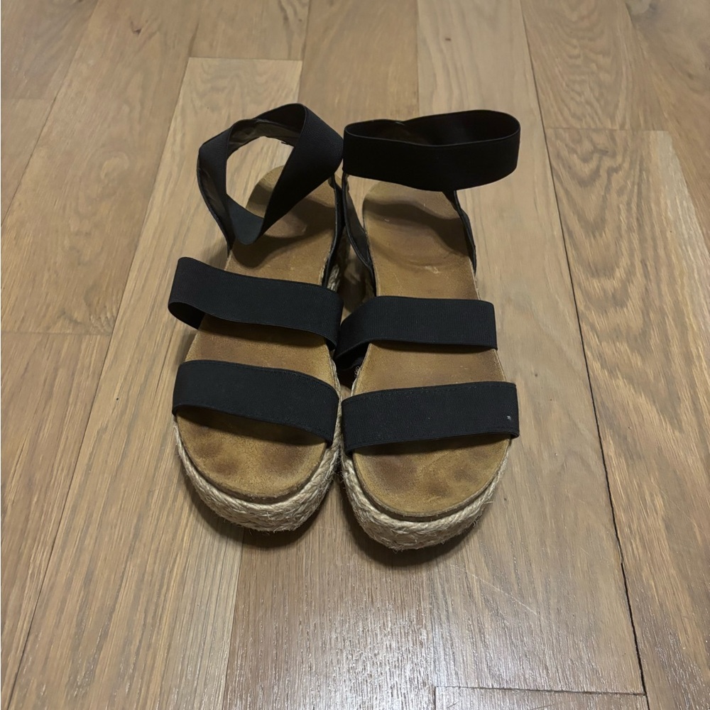 Black Strappy Espadrille Sandals Steve Madden platform size 6.5